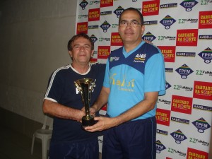 Zé Edson fez a entrega do troféu